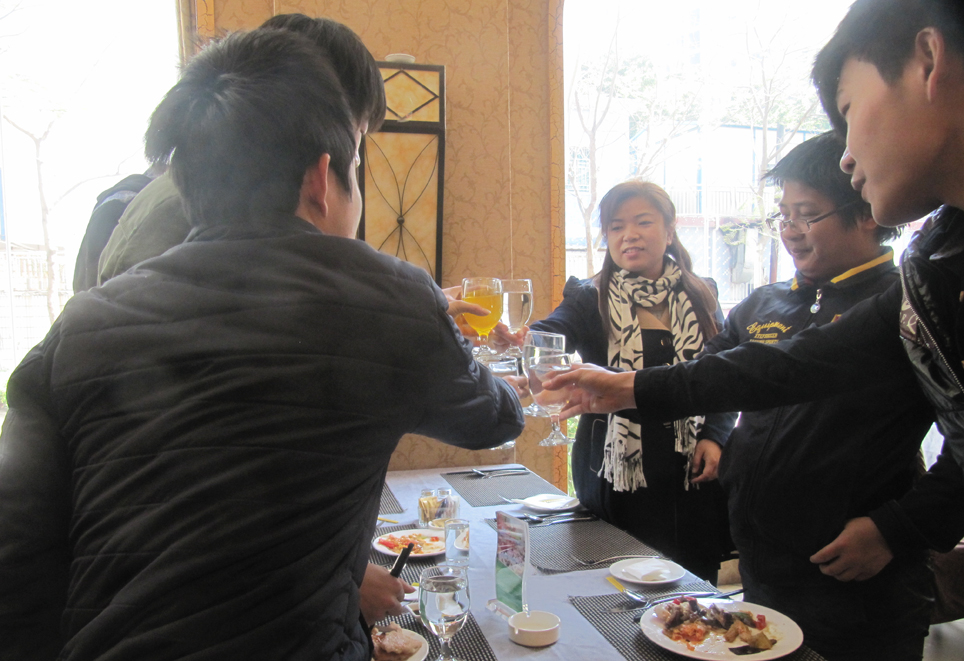 Gathering of Ruiting Staffs before the Chinese Spring Festival(图2)